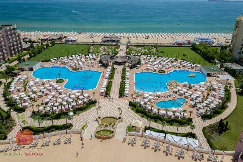Sunny-Beach-1-bedroom-apartment-Majestic-Beach-Resort-VIK_3872-1024x683.jpg